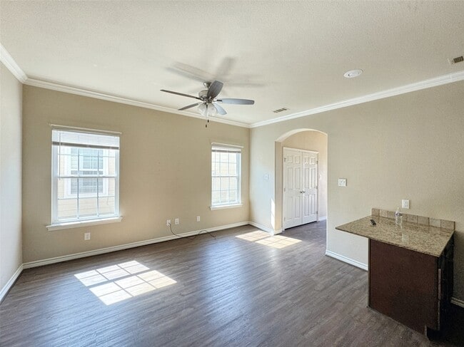 Photo - 807 S Wilson St