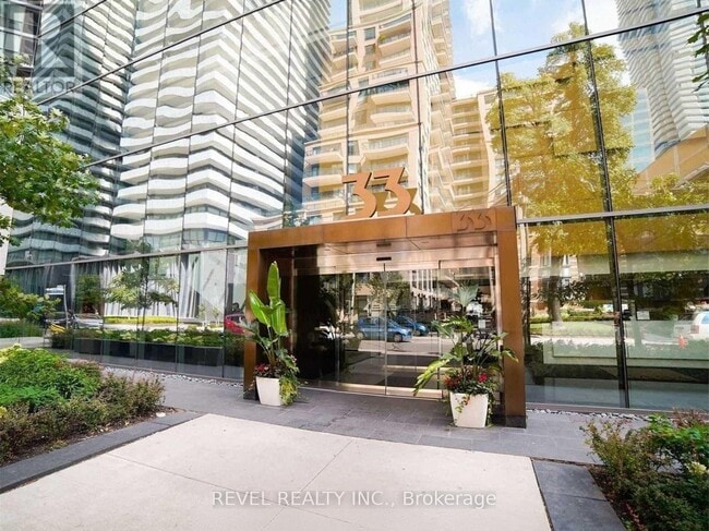 Photo - 33 Charles St E Unit 2901