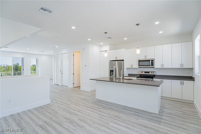 Photo - 5816 Shell Cove Drive