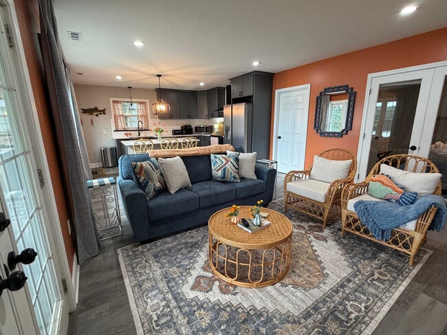 3809 Powell Ave Unit SI ID1593891P