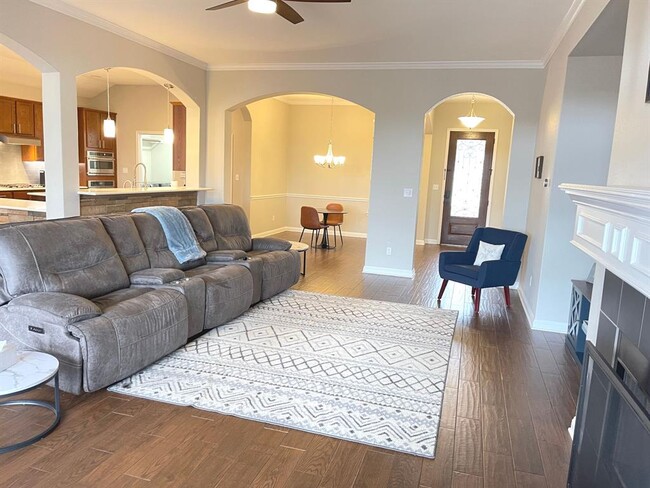 Photo - 16024 Zagros Way