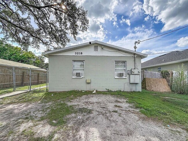 3216 N 48th St