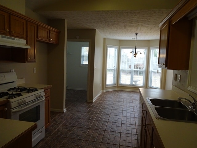 Photo - 3417 Summit Glen Dr