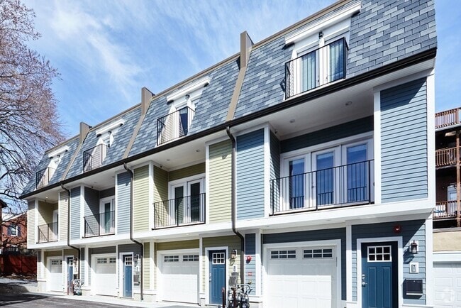 Building Photo - 17 Barrett Ave Unit 1 Rental