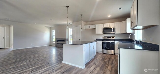 Photo - 15208 Prescott Lp SE