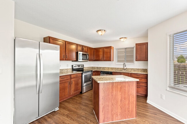 Photo - 1260 Candora St