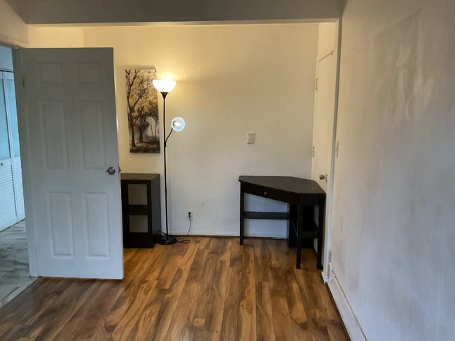 Photo - 95-174-174 Kahela St