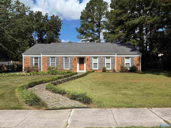Photo - 2511 Galahad Dr SE