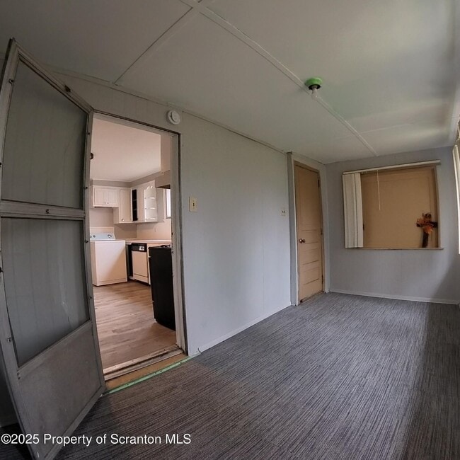 Photo - 37 Hickory St