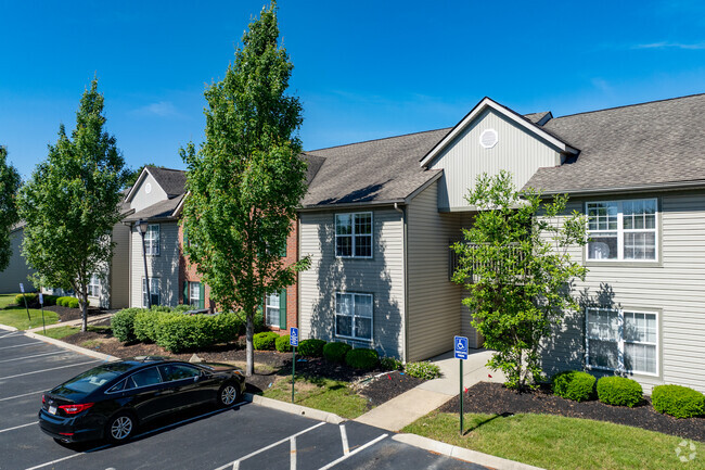 Building Photo - Greensview Apartments