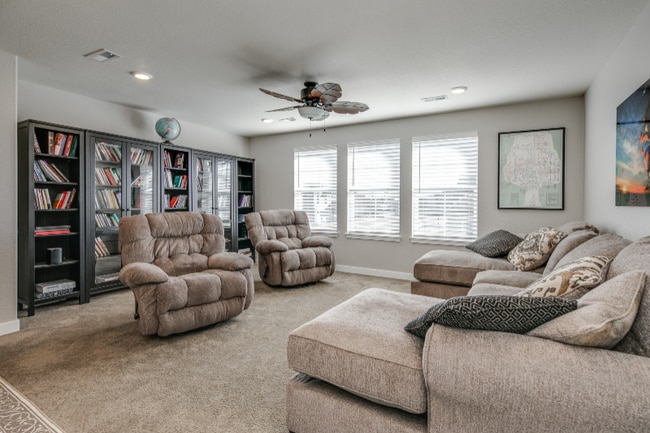 Photo - 7040 Hyland Hills St