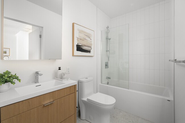 Photo - Univert LaSalle Condos