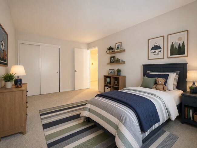 Photo - Oak Creek Apartments
