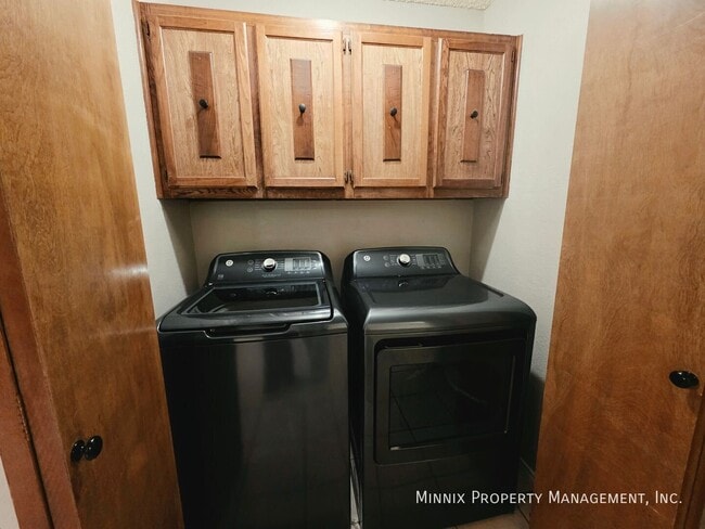 3826 Nassau Dr