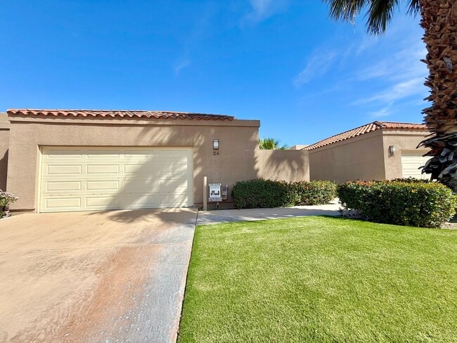 Photo - AVAILABLE NOW!! GORGEOUS 3 Bedroom 3 Bathroom Condo with Lake Views in Rancho Mirage!