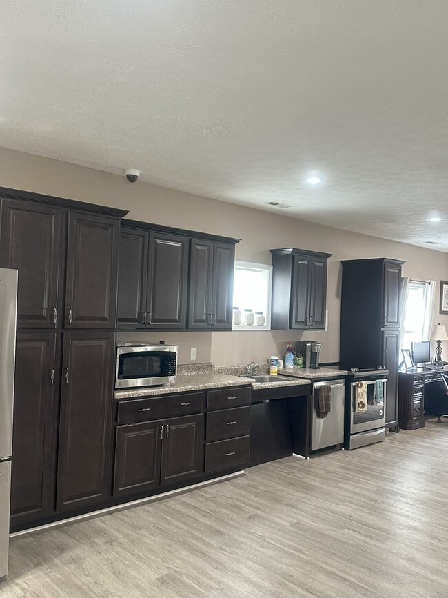 Photo - Springhill Village Apartments