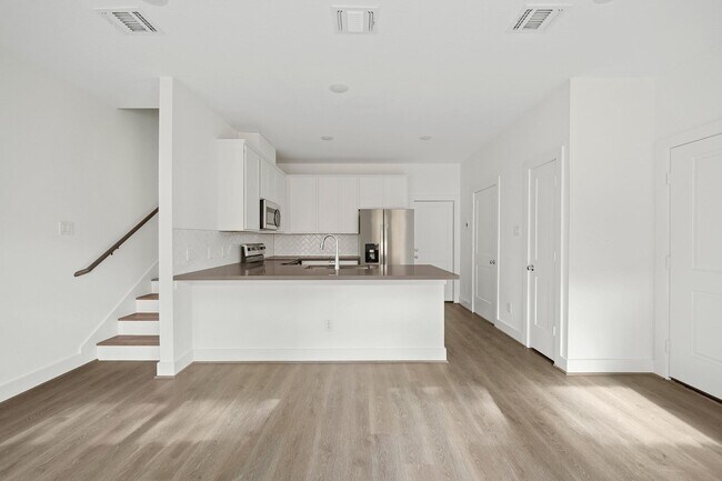 Photo - 833 Paul Quinn St Unit A