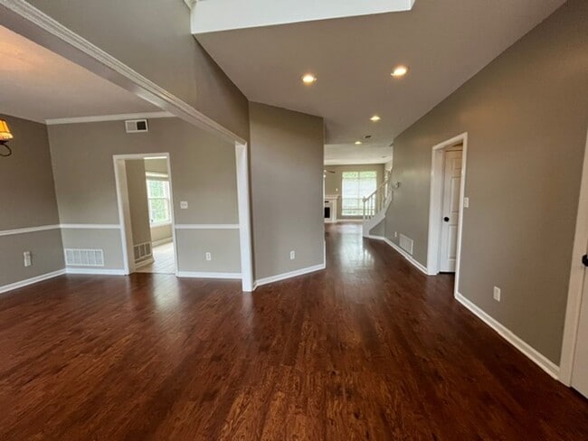 Photo - Renovated 4 Bedroom 2.5 Bath Home for Rent!