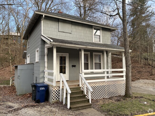 Building Photo - 38 Walker St Rental