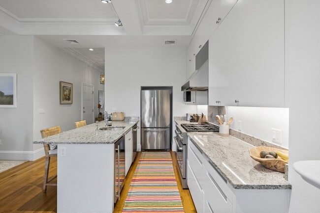 Photo - 101 Beacon St Unit 4