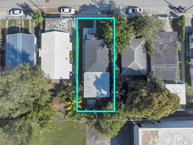 Photo - 6940 NW 6th Ct Unidad 2