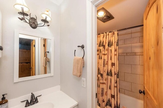 Photo - 168 Hi Country Dr