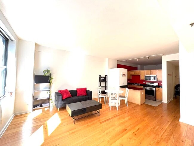 Building Photo - 5 N Wabash Ave Unit 1303 Rental