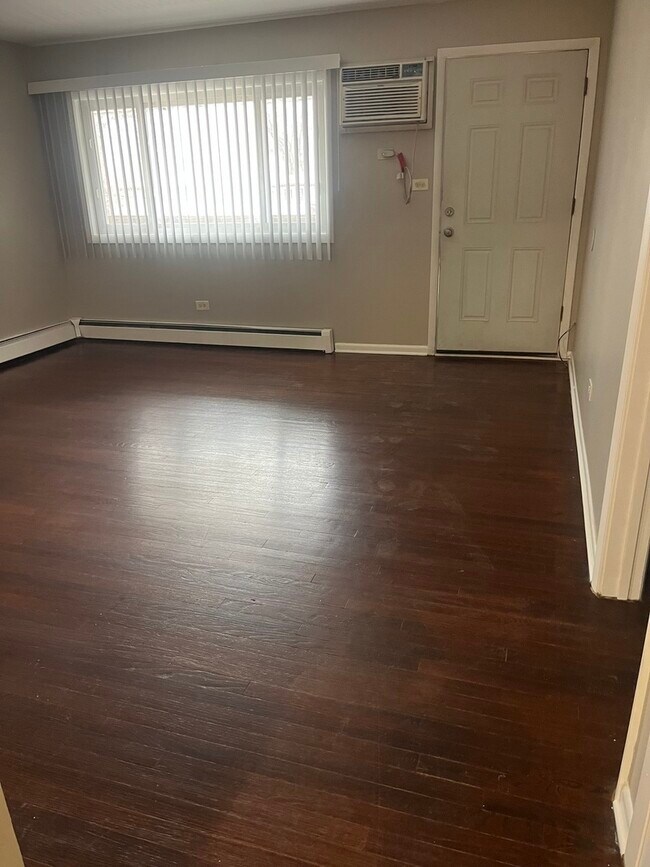 Photo - 8817 S Roberts Rd Unidad 11