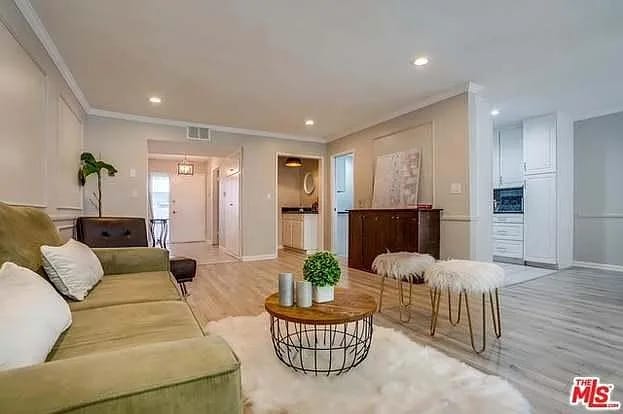 Photo - 321 N Palm Dr Unit #5