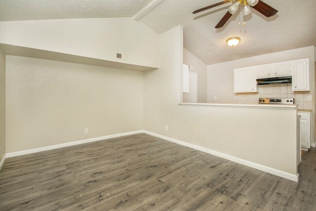 Photo - 7062 Pineberry Rd