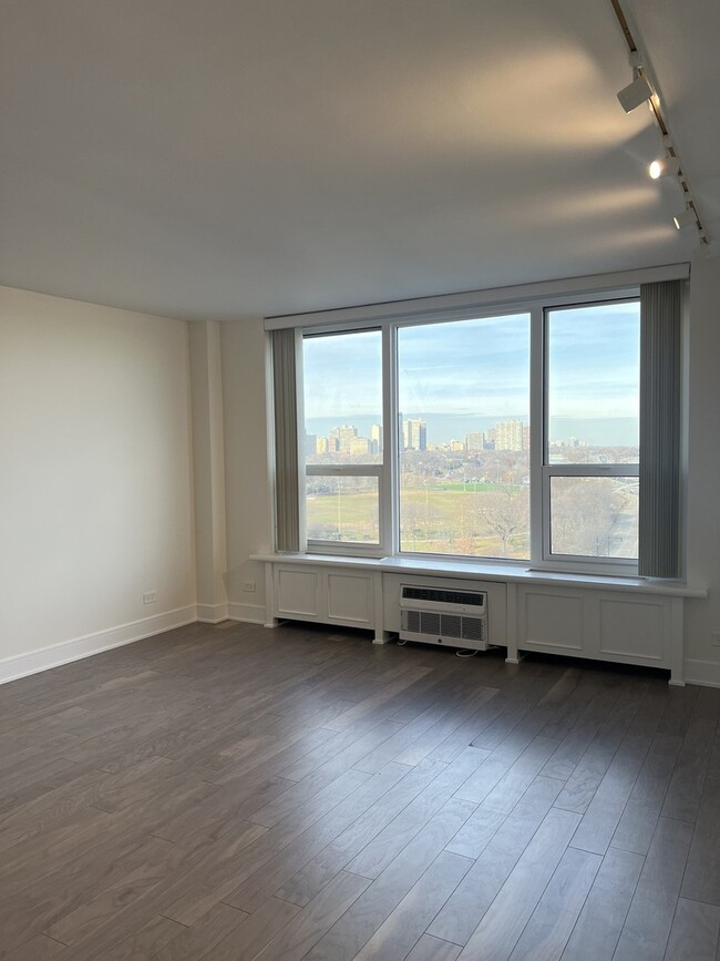 Photo - 1550 N Lake Shore Dr Unit 10C