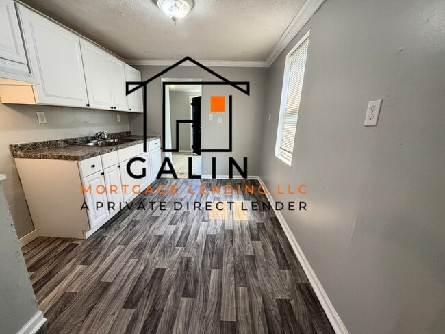 Photo - 206 Ferrill St