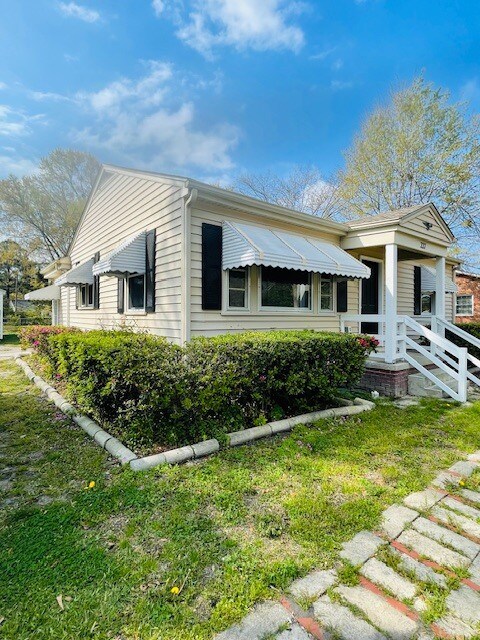 Photo - 227 Kenneth Blvd