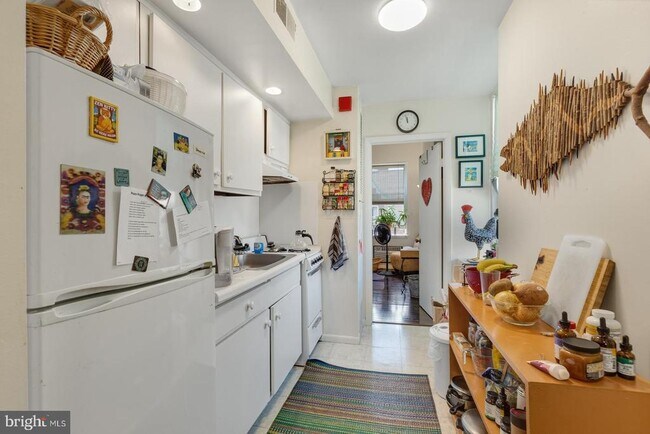 Photo - 2137 Spruce St Unit 8