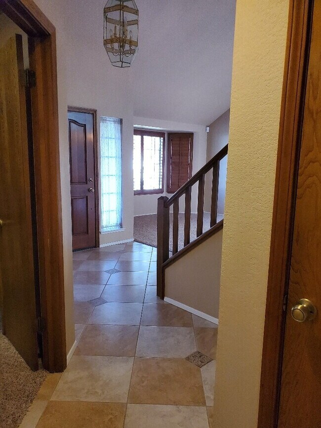 Photo - "Spacious 4-Bed, 3-Bath Oasis in Gold Rive...