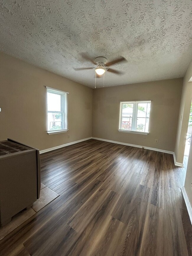 Photo - 2 Bedroom Single Family Home Alert!!!