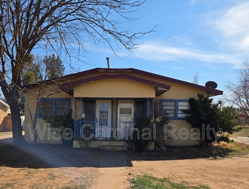 Photo - 1106 E Broadway St