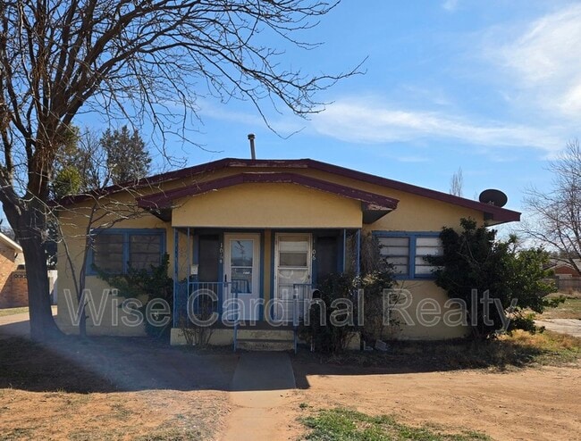 Building Photo - 1106 E Broadway St