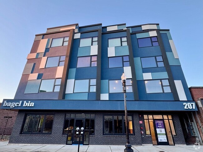 Building Photo - 207 Shirley Ave Unit #508 Rental