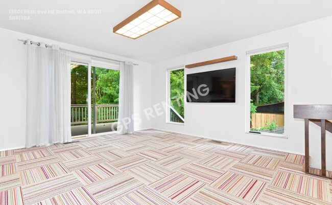 19801 95th Ave NE