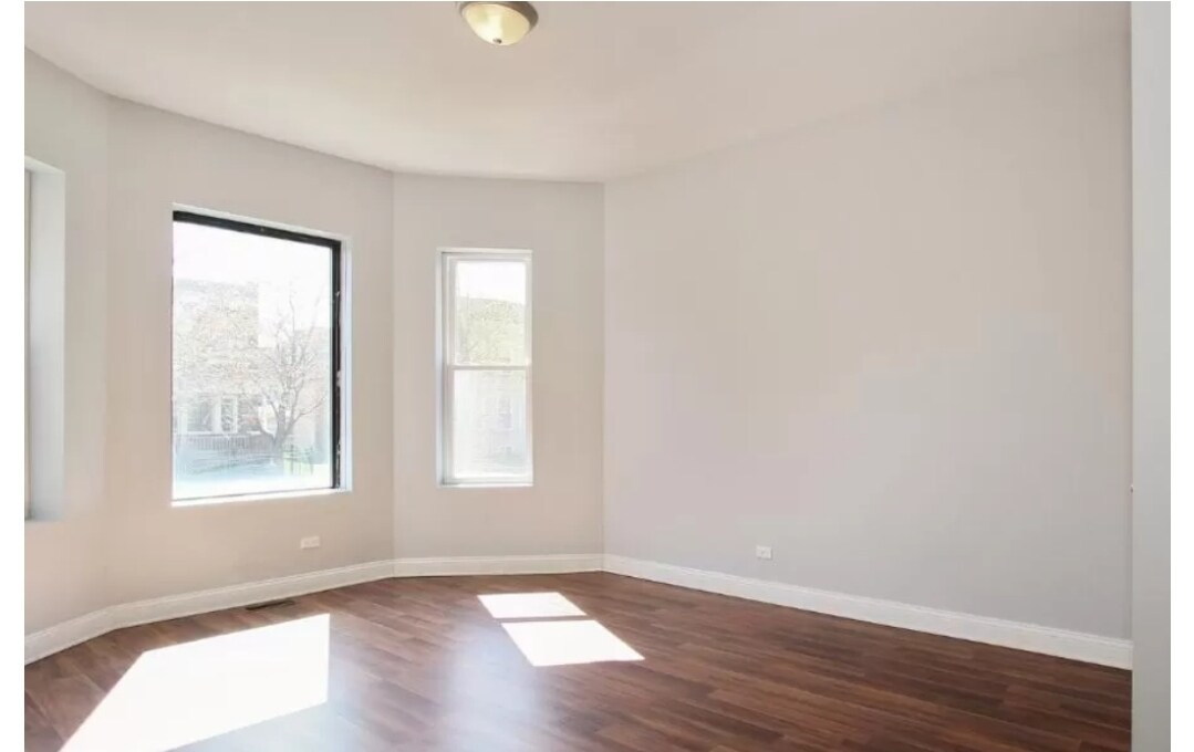 Photo - 6940 S King Dr Unidad 2S