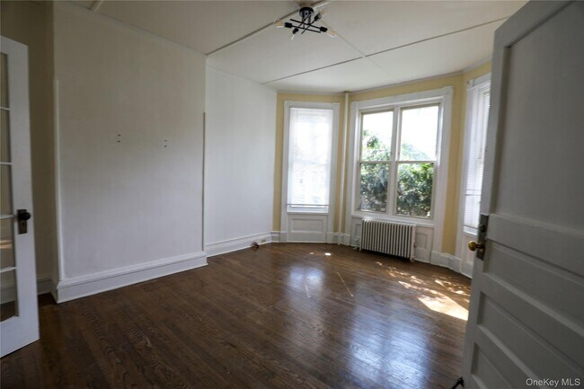 Photo - 141 St James St Unit 4a