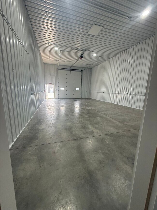 Photo - 515 Enterprise St N Unidad 211