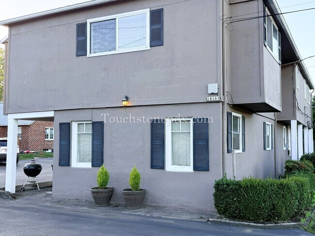 Photo - 18101 SE Arista Dr Unit 3