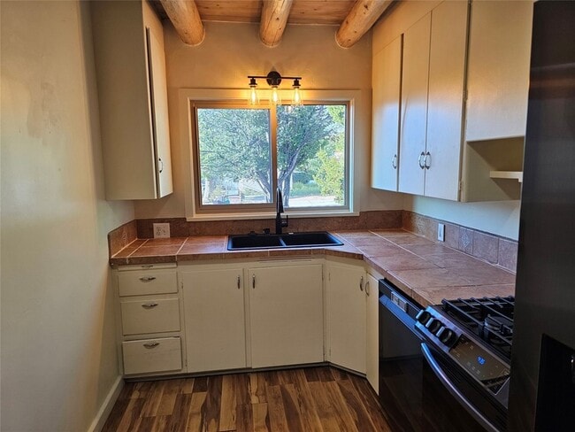 Photo - 1806 Hopi Rd