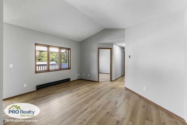 Building Photo - Recently Remodeled 2 Bedroom Condo Unit 301