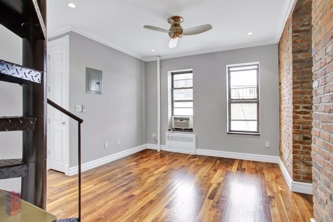 Photo - 1590 Lexington Ave Unit 24