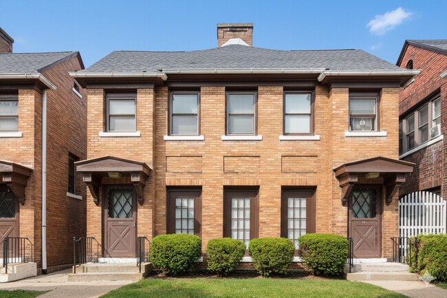 Photo - 220 Lexington Avenue Apartments