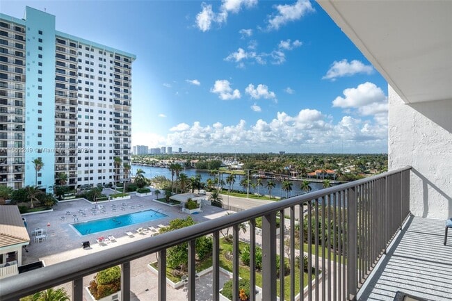 Photo - 1201 S Ocean Dr Unit #907N