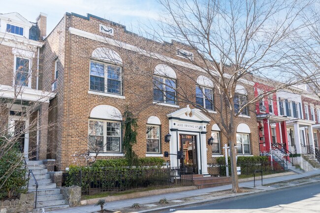 Photo - 430 Irving St NW Unidad 430 Irving St